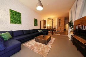 STAYWELL - Design Loft Apartment near Alexanderplatz